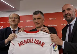 Presentación, en imágenes, de Mendilibar como nuevo entrenador del Sevilla