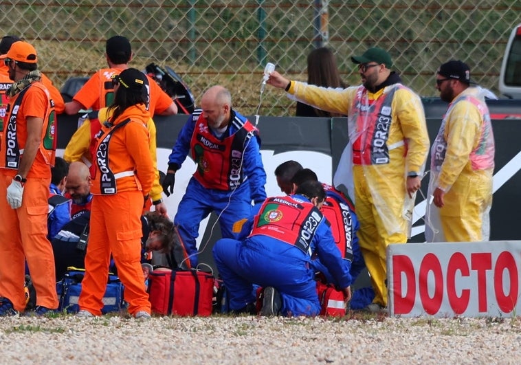 Tremendo accidente de Pol Espargaró en el primer entreno de la temporada