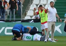 Suspendido el Córdoba-Racing de Ferrol por el desplome de Gudelj en mitad del partido