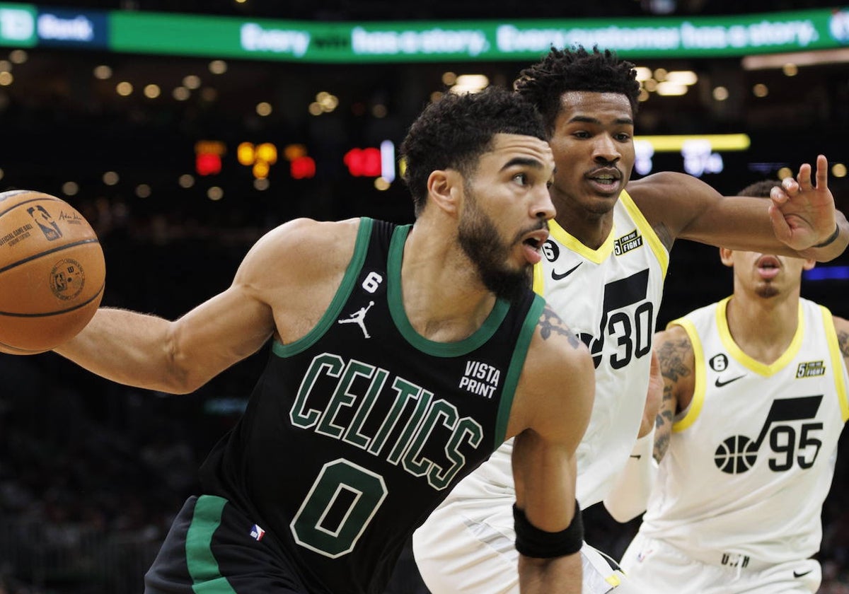 Tatum, estrella de los Celtics, anoche ante los Utah Jazz