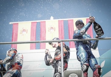 ¿Por qué hay tantos pilotos españoles en el Mundial de motociclismo?