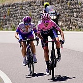 Los lagos de Covadonga encumbran la Vuelta femenina