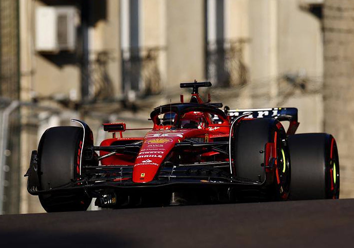 Leclerc, en el circuito de Bakú