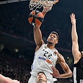 Tavares y Williams-Goss resucitan al Real Madrid