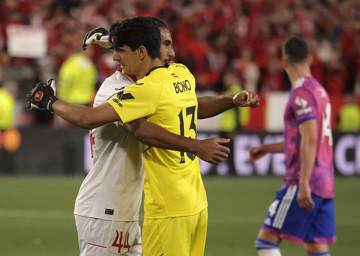 Celebración de los jugadores del Sevilla F.C., después de clasificarse para su 7ª final de la Europa League