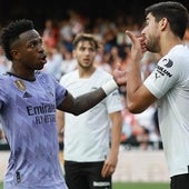 Mestalla enciende a Vinicius en la fiesta de la permanencia del Valencia