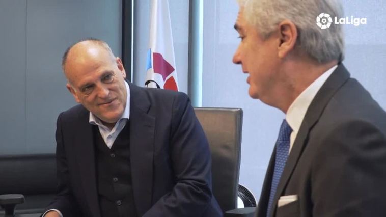 Javier Tebas recibe al embajador de Brasil en la sede de LaLiga