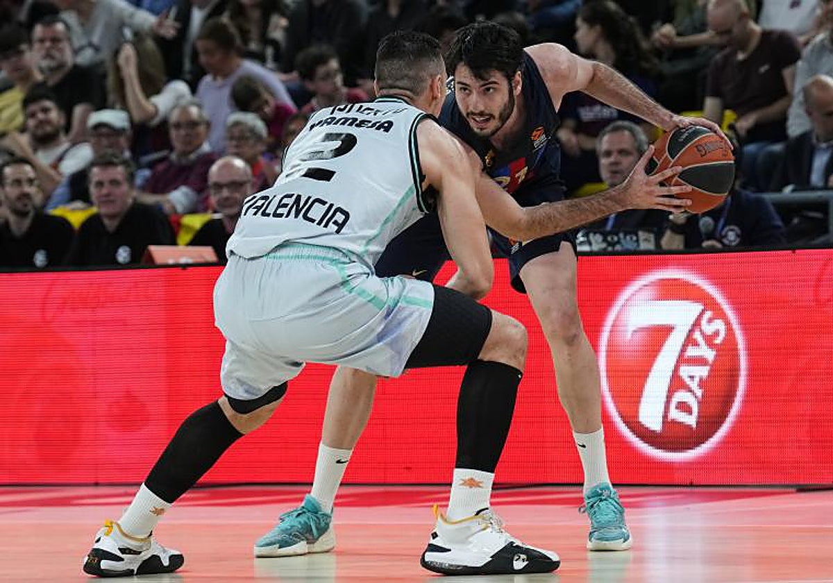 Abrines en posesión del balón