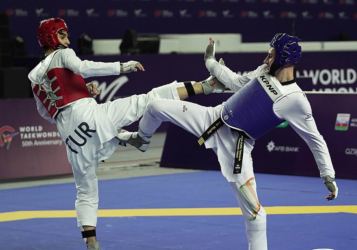 Vicente (izquierda), en los cuartos del Mundial
