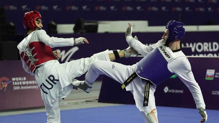 Adrián Vicente, primera medalla española en el Mundial de taekwondo