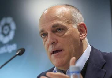 LaLiga tilda de «inaceptables» las medidas de la RFEF para mejorar el arbitraje