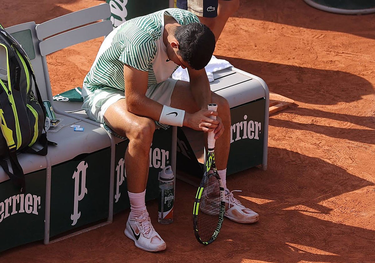 Carlos Alcaraz, durante el partido de semifinales contra Djokovic