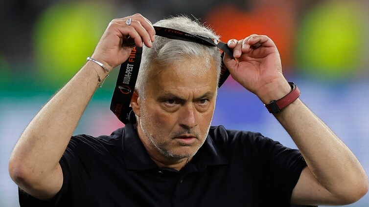 Cuatro partidos de sanción a Mourinho por su lenguaje contra el árbitro de la final de la Europa League