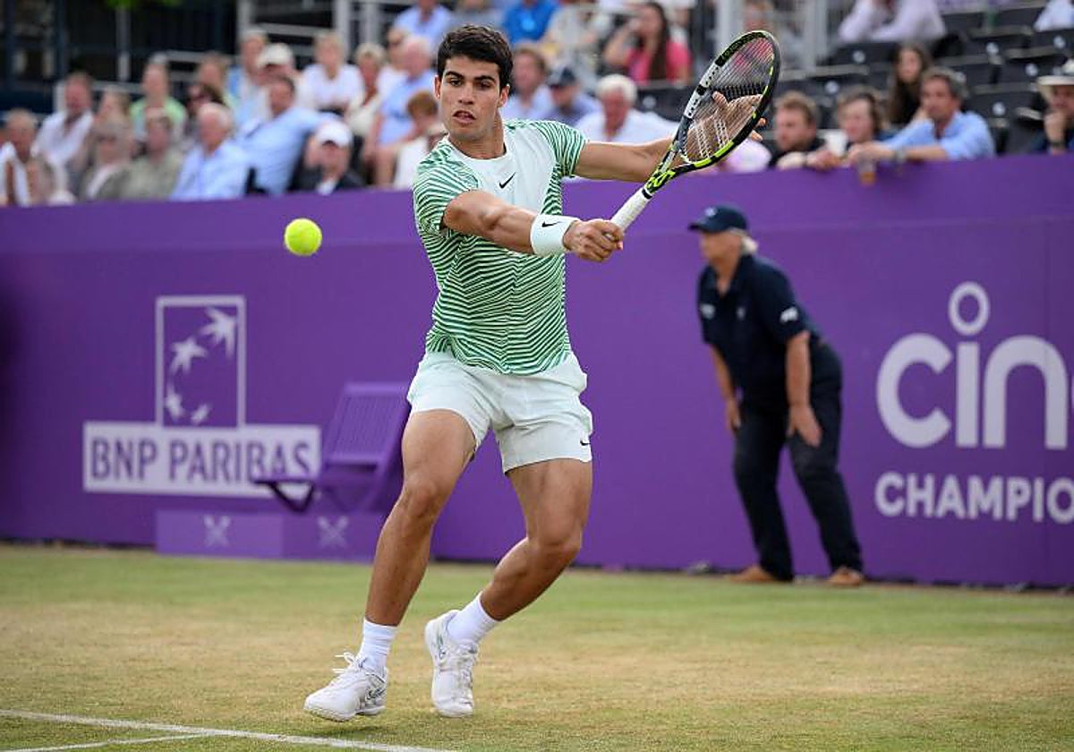 Carlos Alcaraz - Sebastian Korda en directo hoy, partido de semifinales del torneo de Queen&#039;s