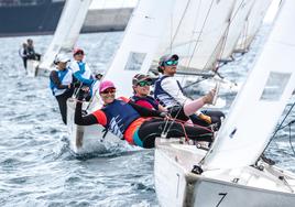 Martínez, Barambio y Ortiz de Zárate ganaron con autoridad la Regata de la Igualdad