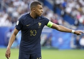 Ultimátum del París Saint-Germain a Mbappé: renovación o salida a cambio de 200 millones