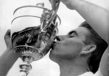 Santana fue en metro a la final de Wimbledon, la ganó… y besó a la duquesa de Kent