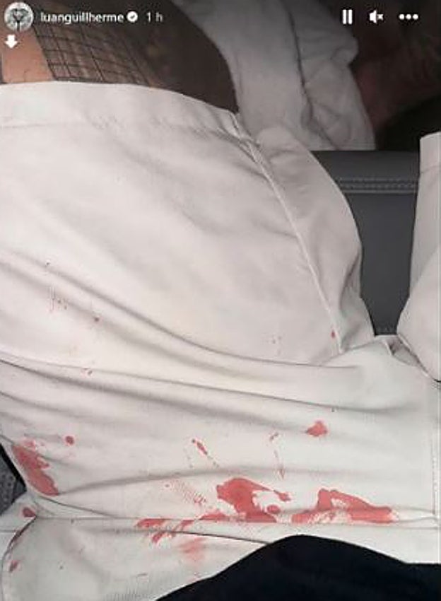 Unos ultras apalean a un jugador del Corinthians durante una orgía