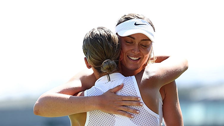 Paula Badosa se retira en segunda ronda de Wimbledon por lesión