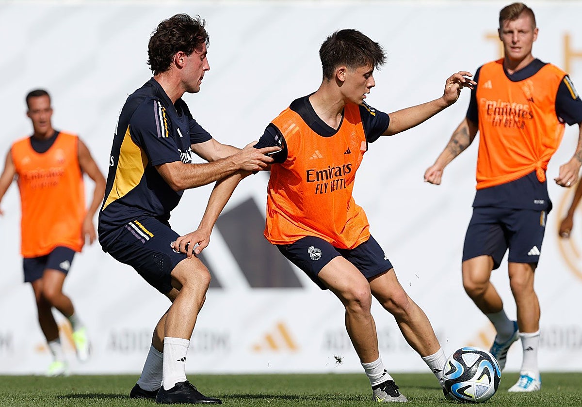 Primer entrenamiento de la temporada, ya con Guler, ayer en Valdebebas