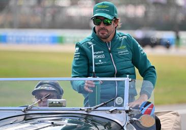 Paso atrás de Aston Martin o crecimiento de los rivales
