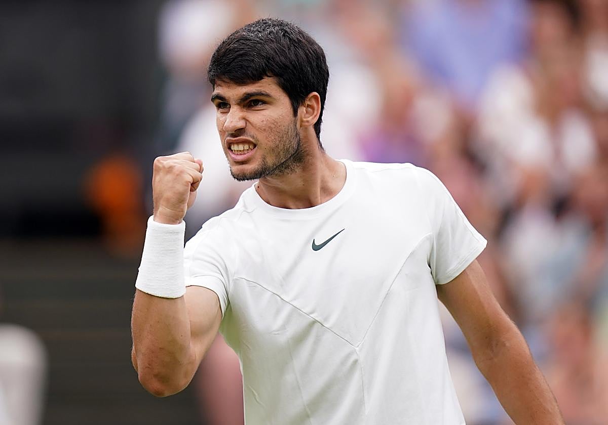Dónde ver en televisión y online en directo hoy el partido de Alcaraz en la semifinal de Wimbledon contra Medvedev hoy