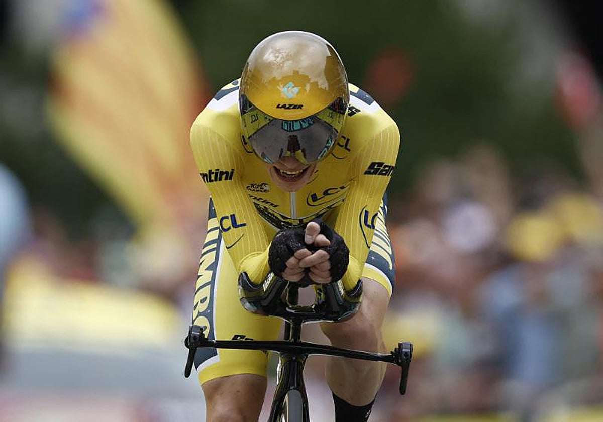 Jonas Vingegaard, maillot amarillo y vencedor de la contrarreloj