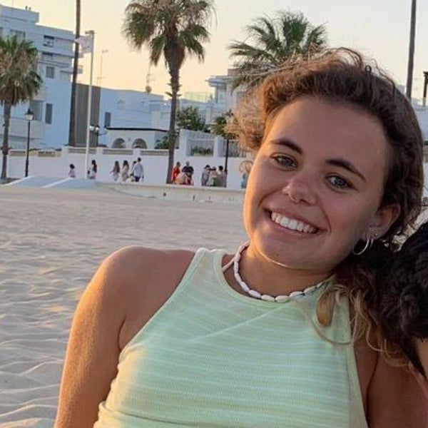 Conmoción por la muerte a los 16 años de una joven promesa del voleibol español