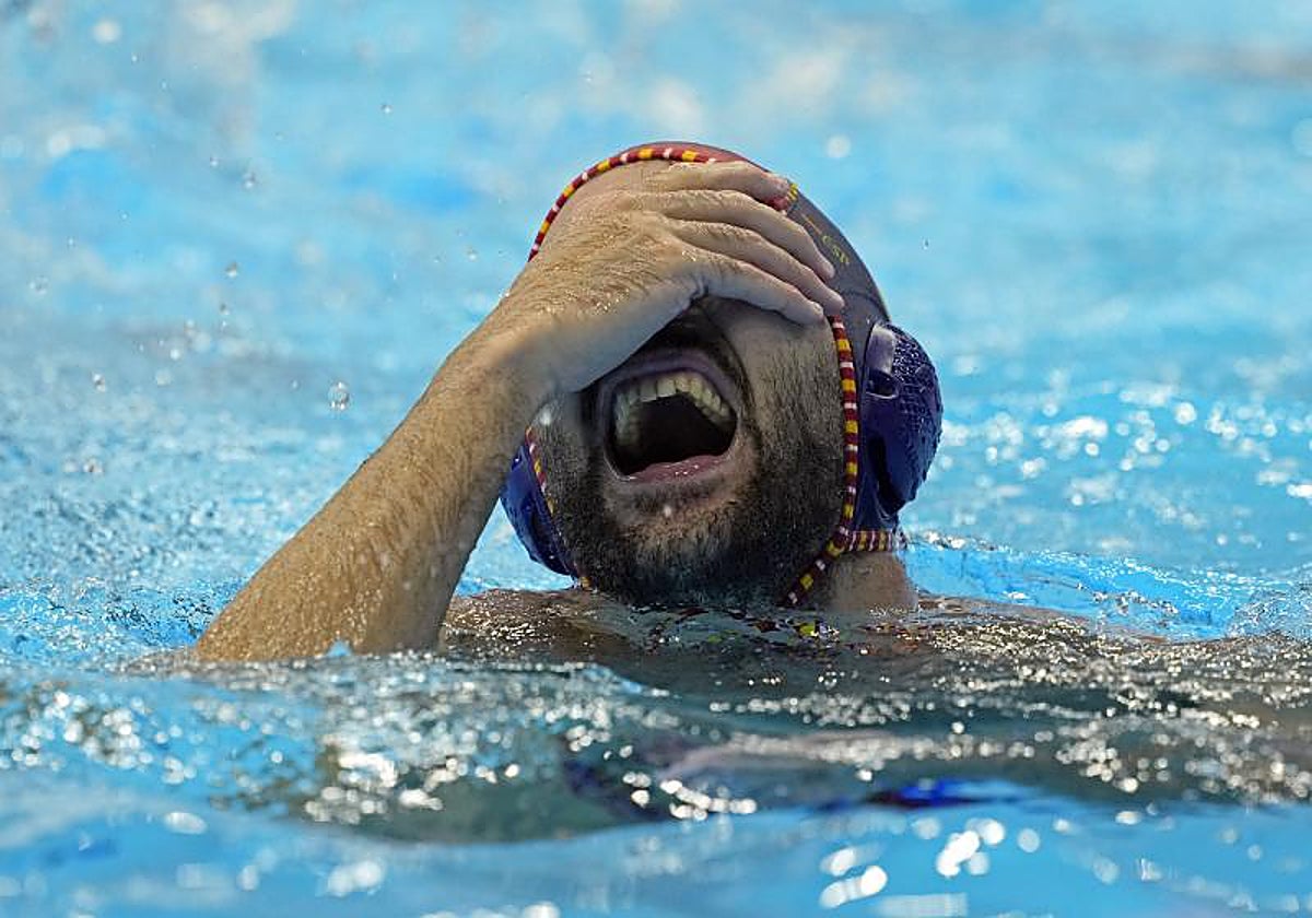 Marc Larumbe celebra el bronce conquistado en Fukuoka