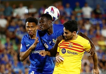 El Getafe atasca al Barcelona