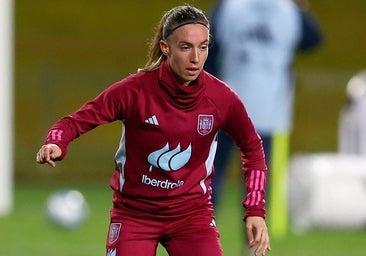 Eva Navarro: «Vilda no deja que esta selección agache nunca la cabeza»