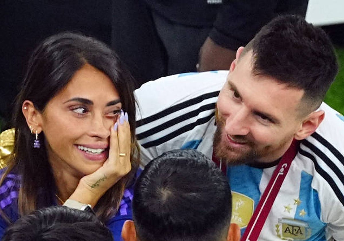 Antonela y Messi tras la final del Mundial de Qatar 2022