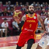 Ricky Rubio sigue en la selección: así es el emotivo homenaje de sus compañeros antes de los partidos