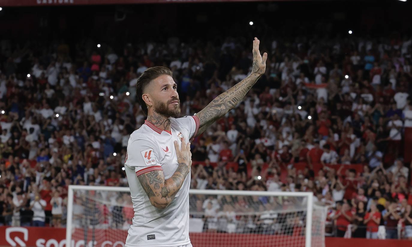 La presentación de Sergio Ramos como nuevo jugador del Sevilla FC