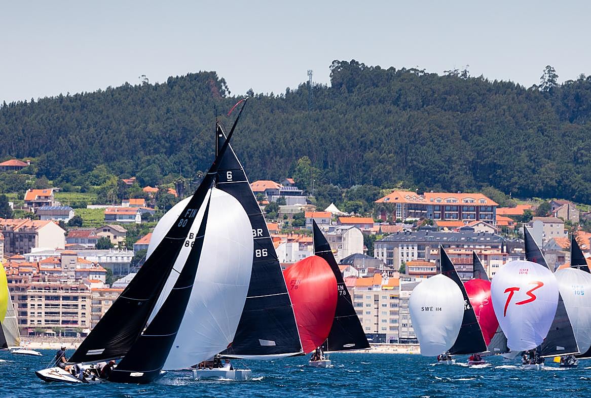 Comienza la Regata Rey Juan Carlos I en Sanxenxo