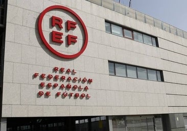 La Guardia Civil registra la sede de la Federación en busca de pruebas del caso Negreira