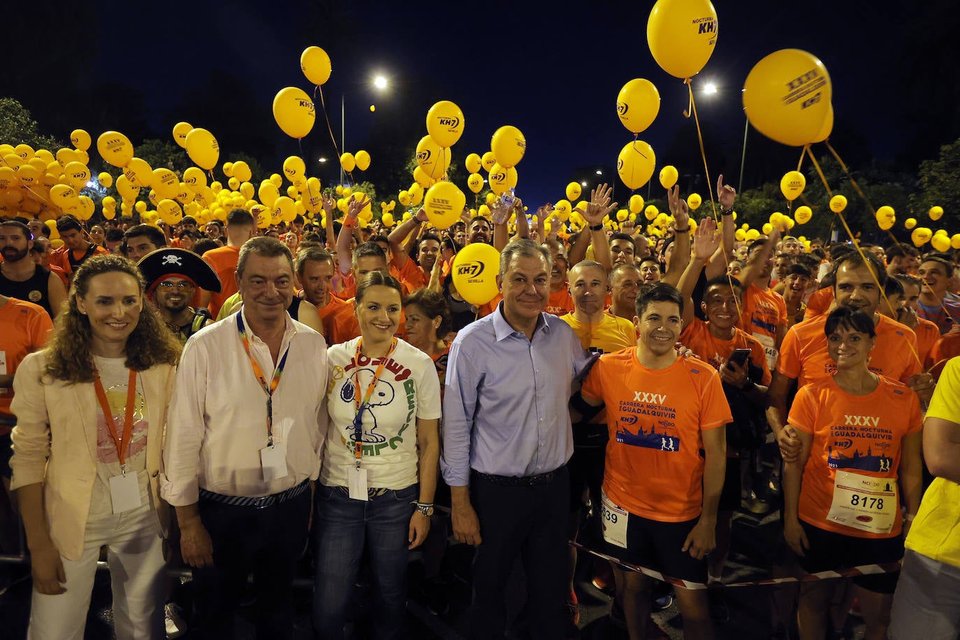 Momentos de la Carrera Nocturna de Sevilla 2023