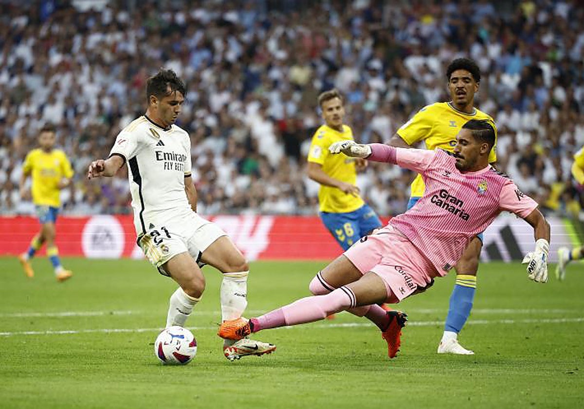 Valles impacta con los tacos en la pierna de Brahim