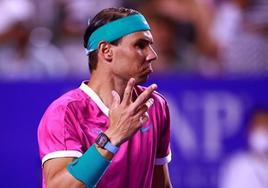 Nadal avanza en su recuperación y ya pisa las pistas mirando a Australia