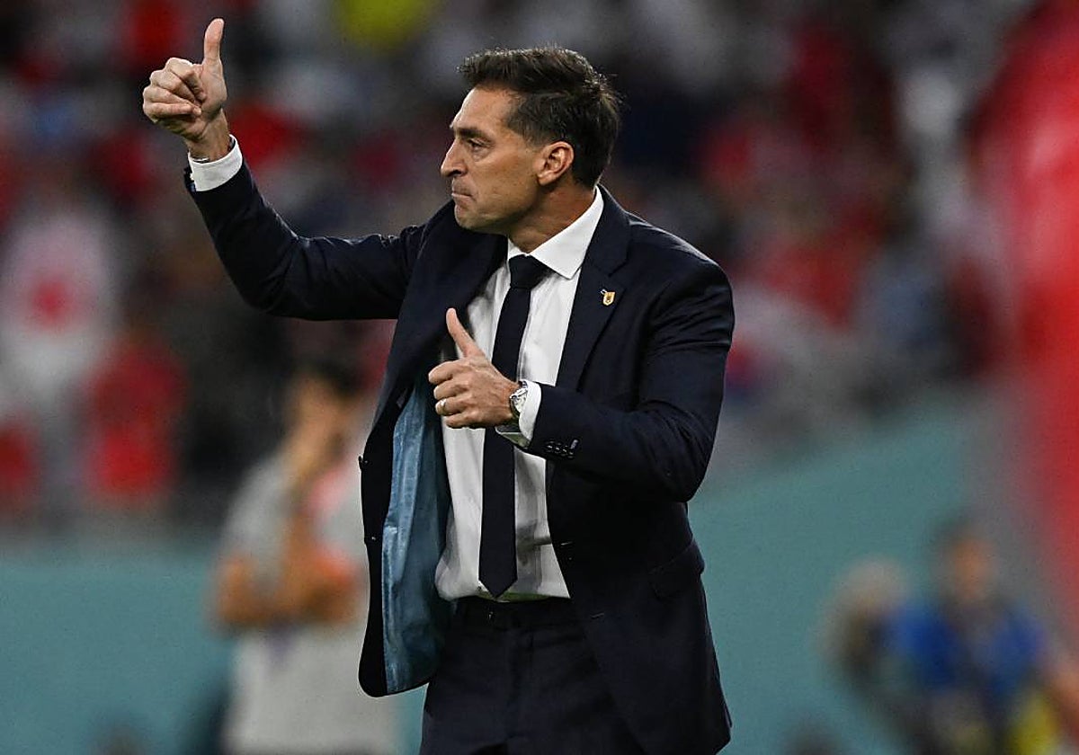 Diego Alonso, durante un partido con la selección uruguaya