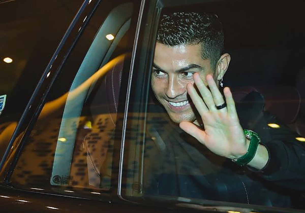Cristiano Ronaldo a su llegada a Riad