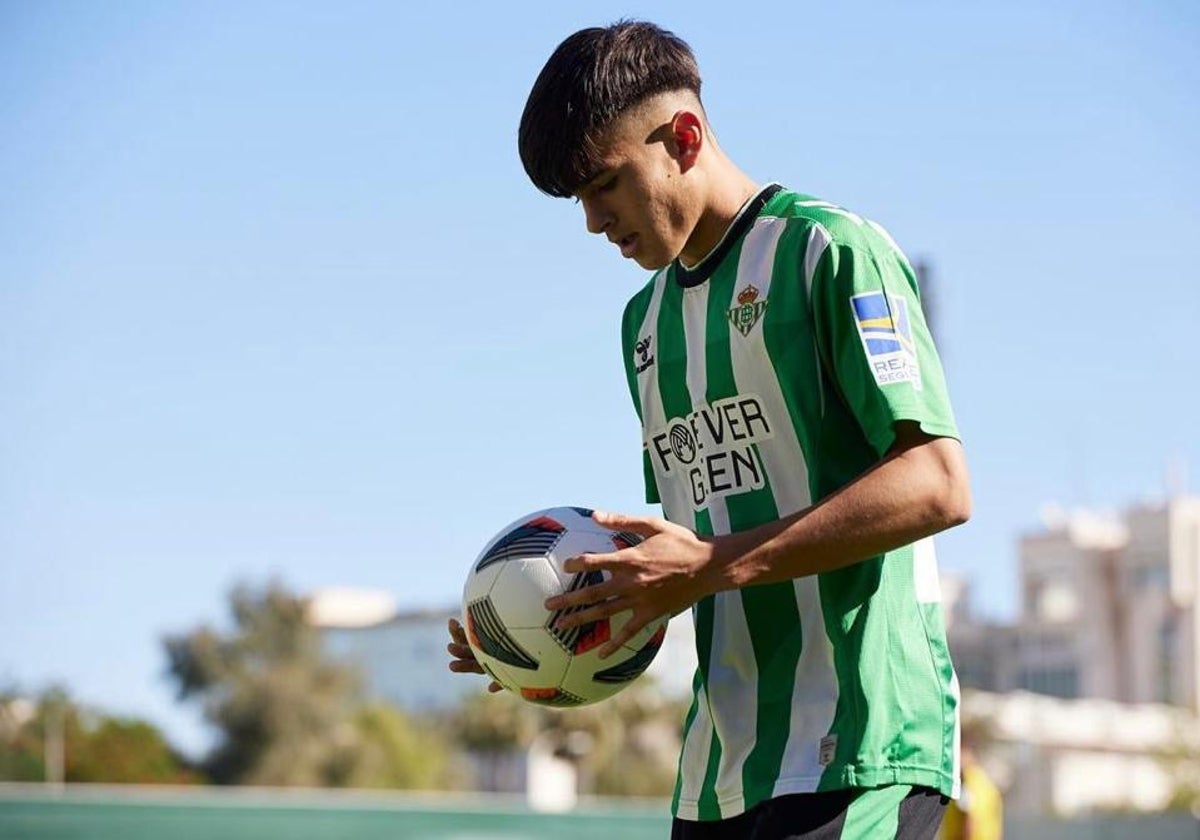 Dani Pérez, en un partido con el Betis Deportivo