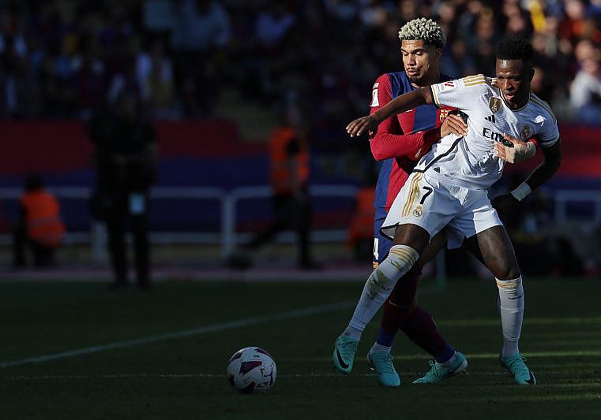 Vinicius y Araujo, en acción