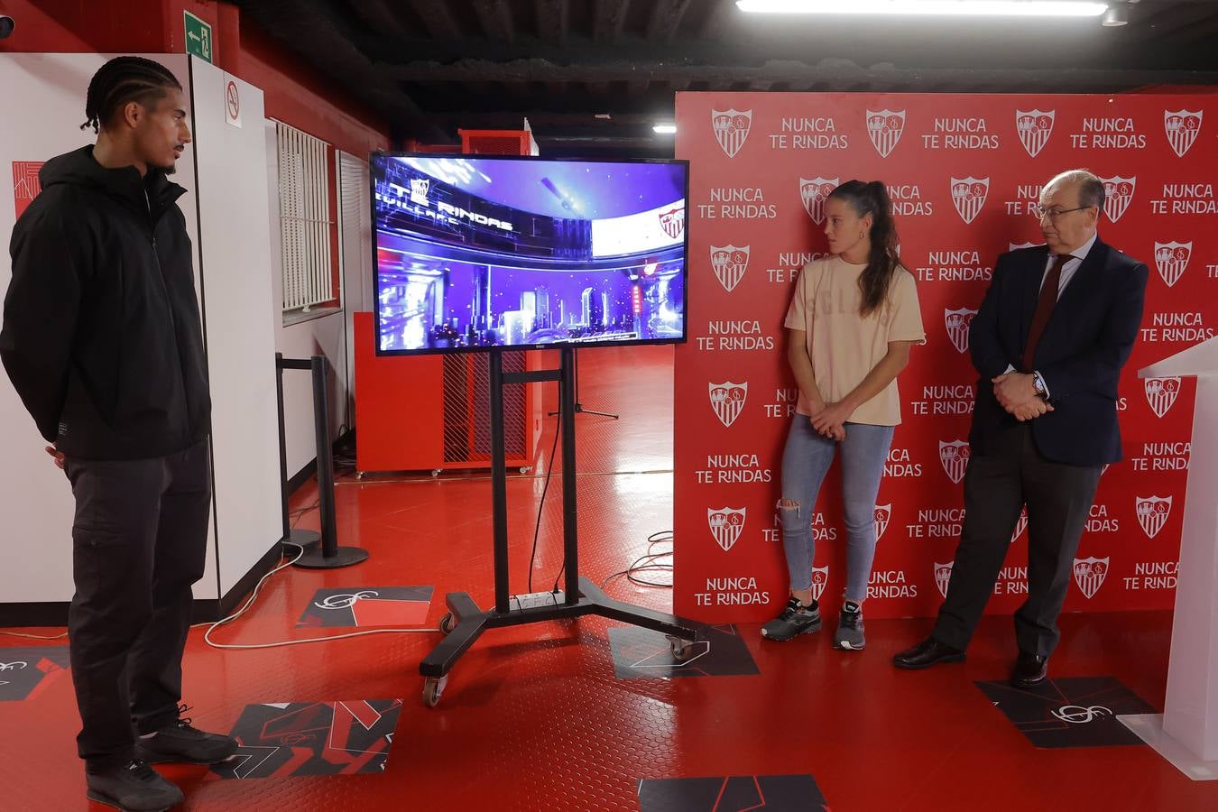 Presentación a los medios del nuevo tour virtual por el estadio Sánchez-Pizjuán