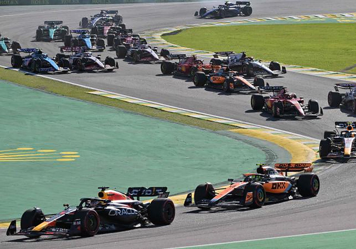 La salida de la carrera al esprint en Sao Paulo