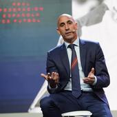 Rubiales pide al TAD el archivo de su expediente y denuncia su «linchamiento»