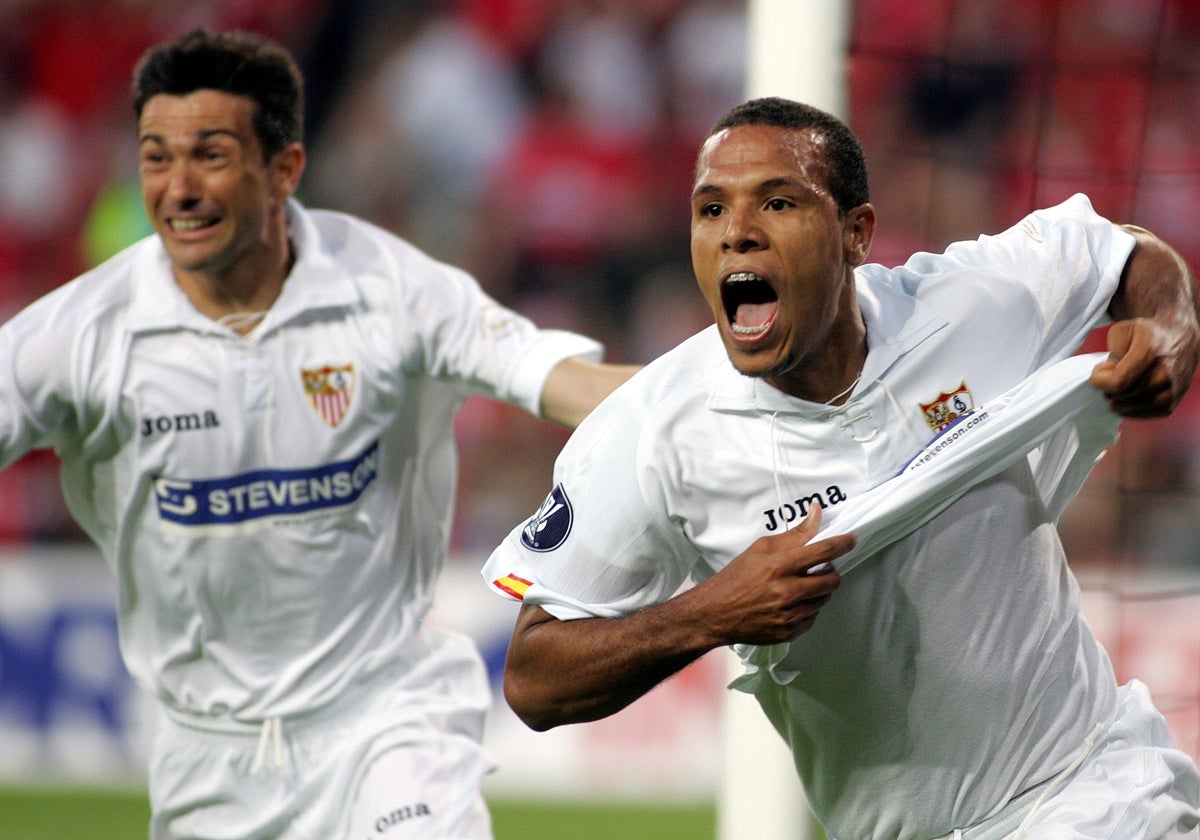 Luis Fabiano celebrando el primer gol de la final de la UFA 2006