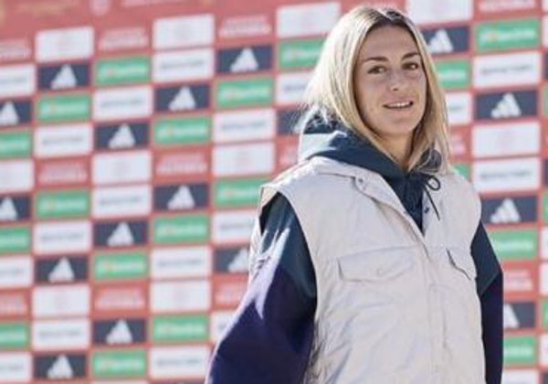 Alexia abandona la concentración de España por molestias en una rodilla