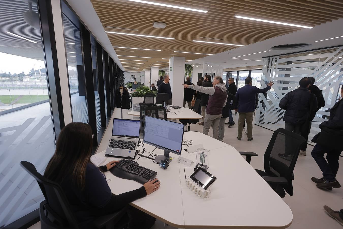 Imágenes del paseo por la nueva ciudad deportiva del Real Betis