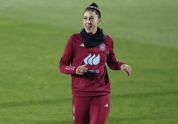 Jenni Hermoso busca equipo: cómo monetizar el fútbol y el feminismo